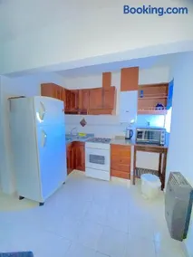Departamento cómodo muy bien ubicado zona céntrica de santo tome - Image 1