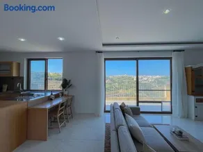 Penthouse with Xlendi Views & Two large Terraces - Image 4