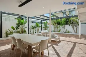 Coastal Charm 2 Bedroom with Space to Move - Image 2