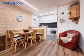 Appartement de vacances entièrement équipé avec internet haut débit et jardin | Vue montagne | À côté du ski | Parfait pour le travail à distance | Avec animaux acceptés - Image 5