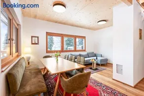 Chalet Modriach - Private Sauna & Whirlpool - Image 3