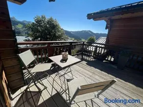 Chalet accogliente e familiare con idromassaggio, sauna e giardino | Vista sul lago | Vicino alle piste da sci | Perfetto per il lavoro da remoto | Sono ammessi animali domestici - Image 3