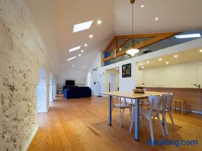 Apartamentos Premium Familiares - Loft Guesthouse BeMyGuest Viseu - Image 1