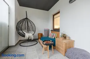 Cosy Apartments With Parking Wilanow By Noclegi Renters - Image 3