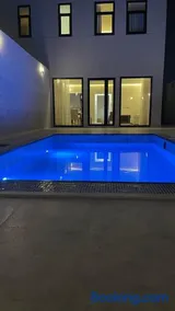 لوقانو فيلا Lugano Villa - Image 1