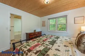 Riverside Bliss Mountain Views & Cozy Fires - Image 3