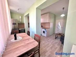 Smart Choice Family Stay by ApartMAX - Image 2