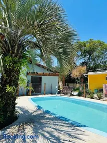 Casa Espaçosa com Piscina, Churrasqueira e Área verde em Sambaqui ao Lado da Praia - Floripa - Image 4