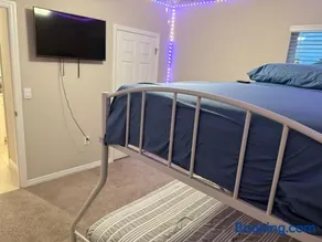 Great location and amenities - Image 5