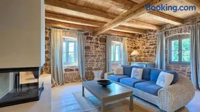 Family villa Charlotta with pool in Visnjan - Image 3