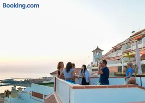 Hostel Banana Surf House - Image 1
