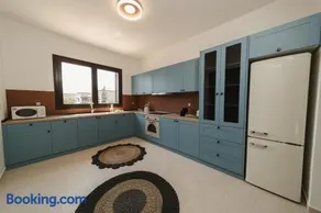 Pura Vida Beach House - Image 1