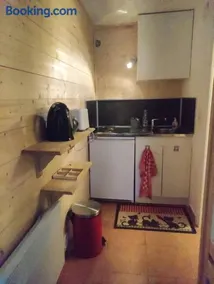 Très joli Studio refait à neuf au calme - Image 1