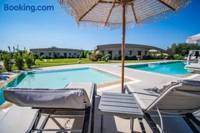 Nestor Luxury Villas - Image 2