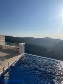 Jordan Castle Resort - Image 2