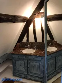 La Gloriette gîte situé Dans La propriété Dun magnifique manoir - Image 5