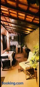Recanto de Itaipava - casa com forno de pizza a lenha, churrasqueira, pet friendly, equipada para até 6 pessoas, em meio à Natureza e próxima ao centro do bairro - Image 3