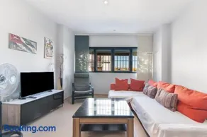 Apartamento con Piscina y Garaje - Image 1
