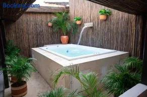 Casa Moneda 2 Luxury house Oldcity Pool near delirium xbox - Image 3