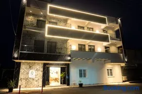 Hotel12 - Image 1