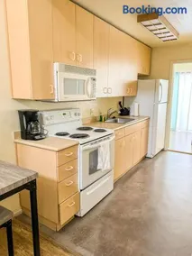 Charming 2nd Ave Lofts in Downtown San Diego with Parking - Image 1