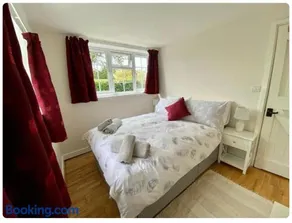 Park Farm Chalet - Image 2