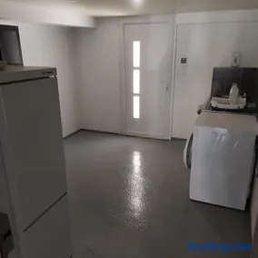 maison tout confort avec 2 appartements séparés ou associés , salle de jeux et grande terrasse - Image 2