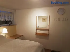 Holiday Guesthouse - Image 2