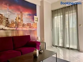 Jimmy's Pool Apartment - Image 3
