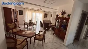 Apartment in secure residence - Image 3