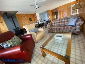 Chalet Le St-Laurent - River View Riviere-du-Loup - Image 2