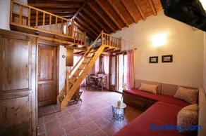 Katikies Stamatias Studios & Maisonettes - Image 1