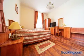 Pannon Hotel Bejelentkezés 20 óráig, Check-in until 20 o'clock, Einchecken bis 20 Uhr - Image 5
