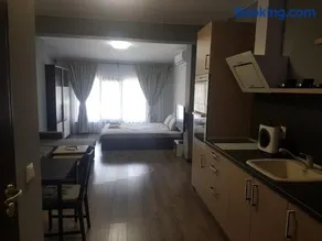 LUXURY SUITES 3 - Image 3