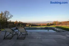 Oasis Pool House - Image 2