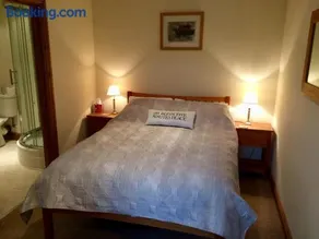 The Cottage - Image 3