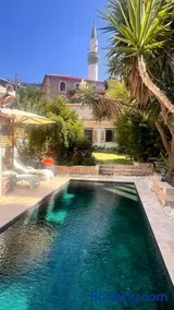 The Magic of the Stone House, a Peaceful Escape - Image 1