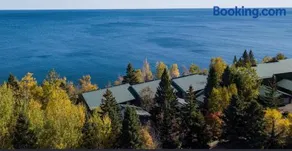 Aspenwood Hytte | Lake Superior Waterfront Retreat - Image 4
