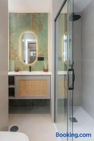 Cervantes Luxury Apartment - Image 3
