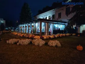 Boutique Hotel Empress - Image 4
