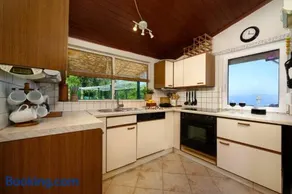 Traditional Seaview Home Candili - Image 2