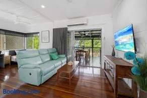 Verney Beachside Getaway - Image 1