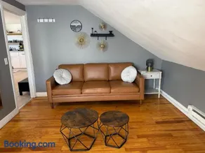 2BR Hyat Home Third floor - Image 1