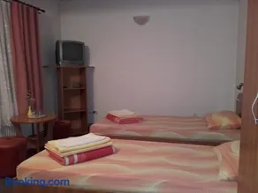 Pension Piatra Craiului - Image 3