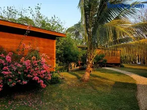 Yumas Riverfront Lodge - Image 5