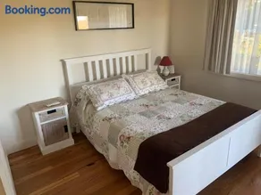 Peppergrove Cottage - Image 4