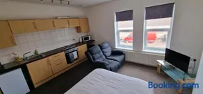 SELF CHECK IN APARTMENT DONCASTER - Image 5