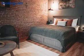 Apartment No 14 - Image 2
