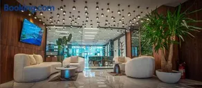 Metropol Hotel - Image 2