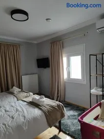 Tommy's Guest House - Image 1